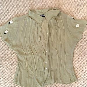 Light green shirt, size m